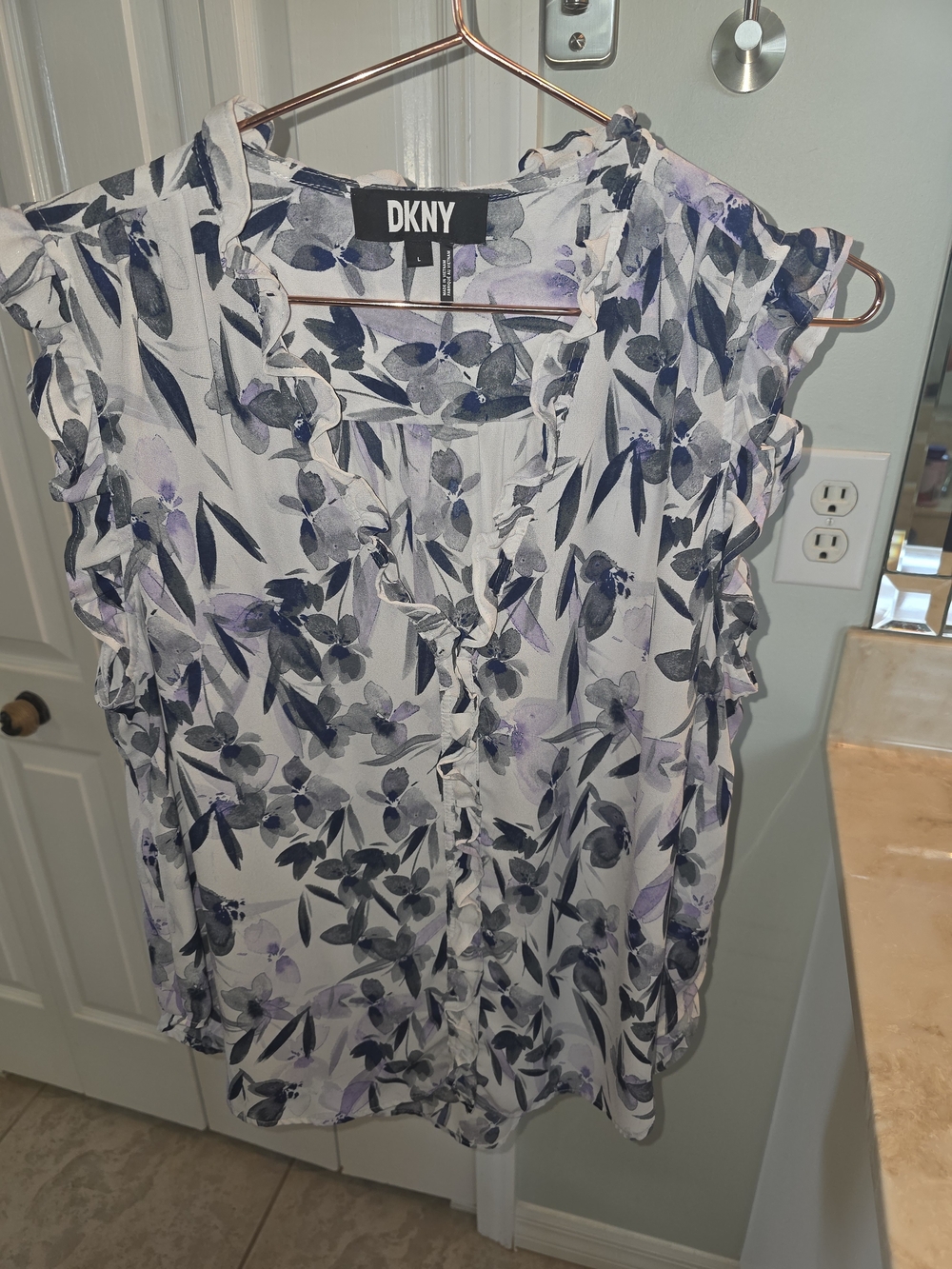 DKNY White Floral Ruffle Sleeveless Blouse - White, Purple, Navy